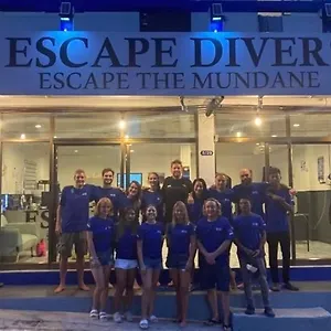  Hostel Escape Divers Thailand